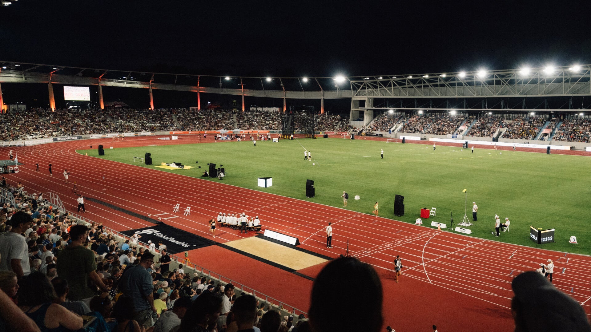 Dresden feiert das glanzvolle Comeback des Goldenen Ovals